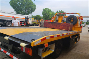 江口附近拖车电话号码服务